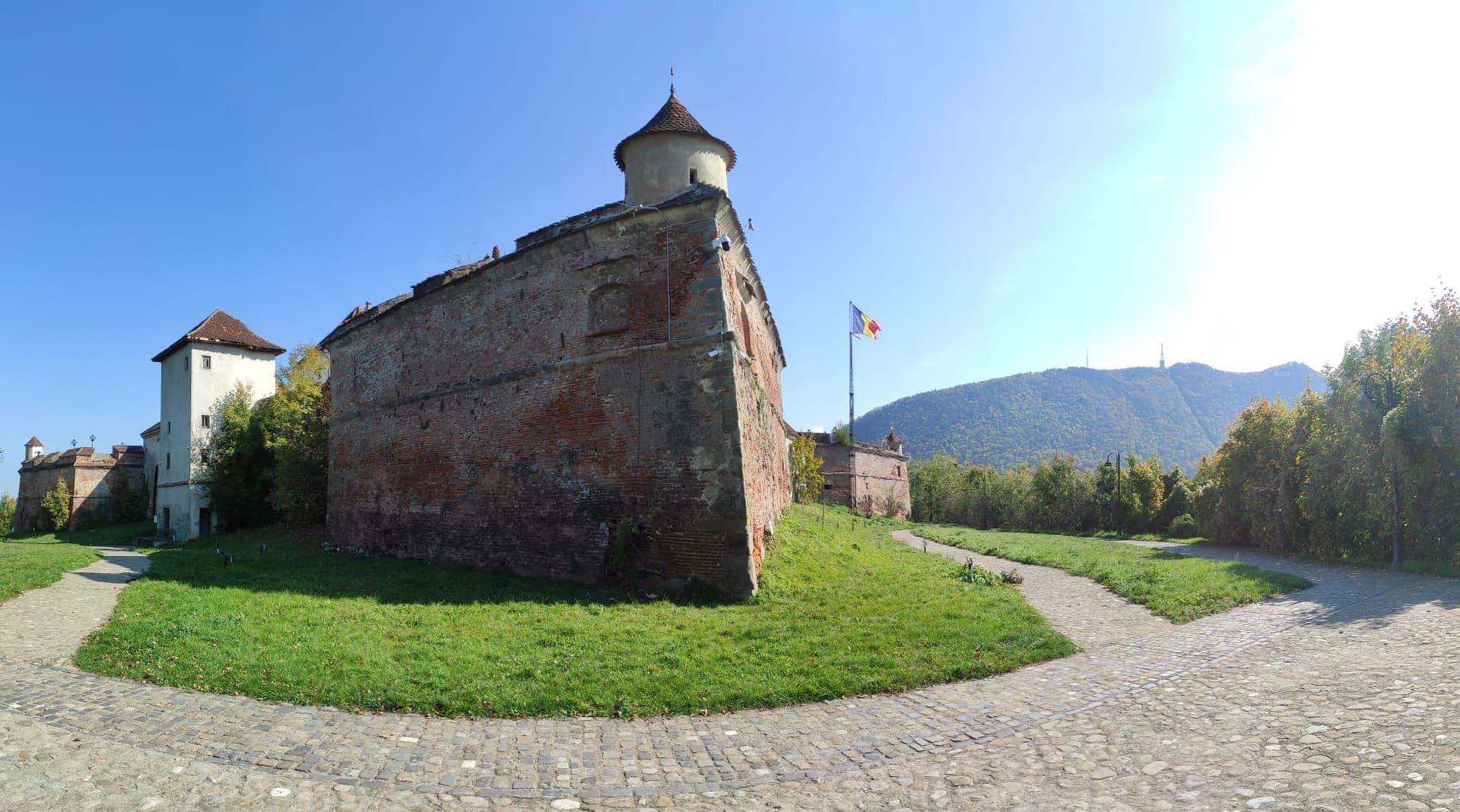 Brașov Fortress (Cetatea Brașovului)