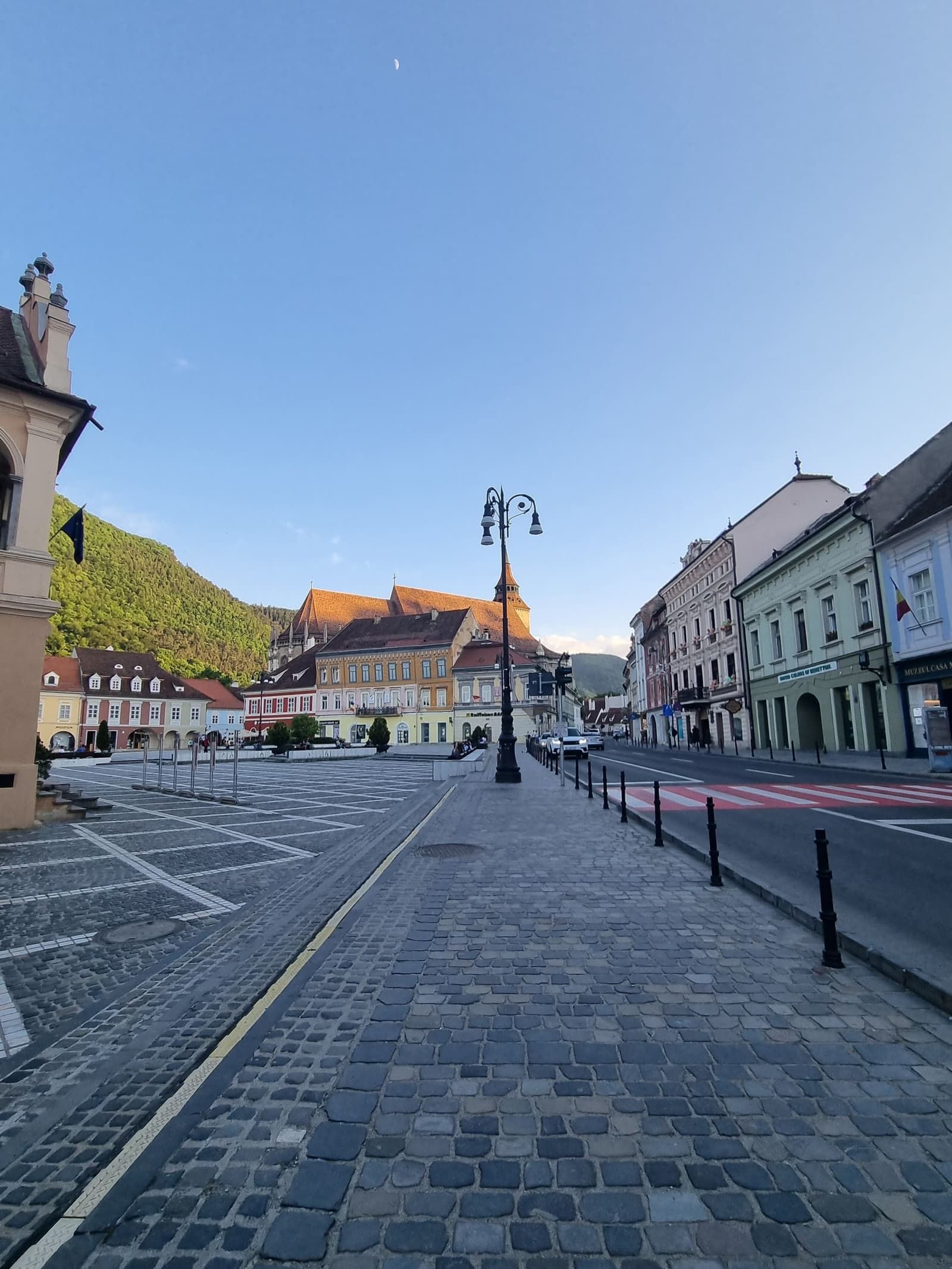 O zi la pas prin centrul istoric al Brașovului