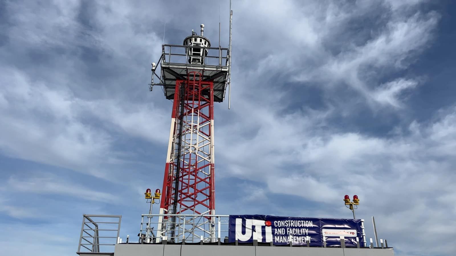 Interfața turnului virtual de la Aeroportul Brașov